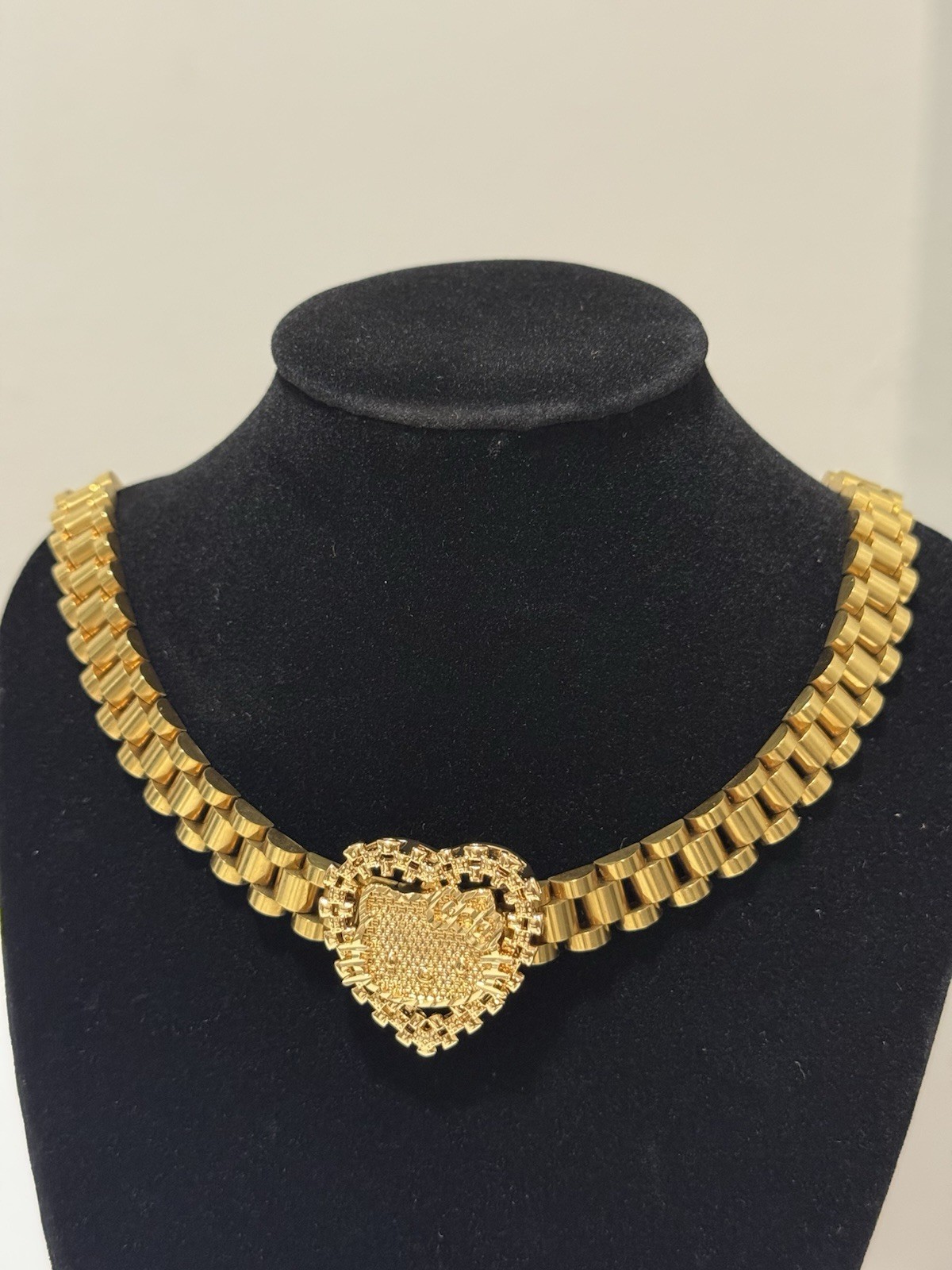 Gold Chain Necklace with Heart Pendant Charm, Statement Style