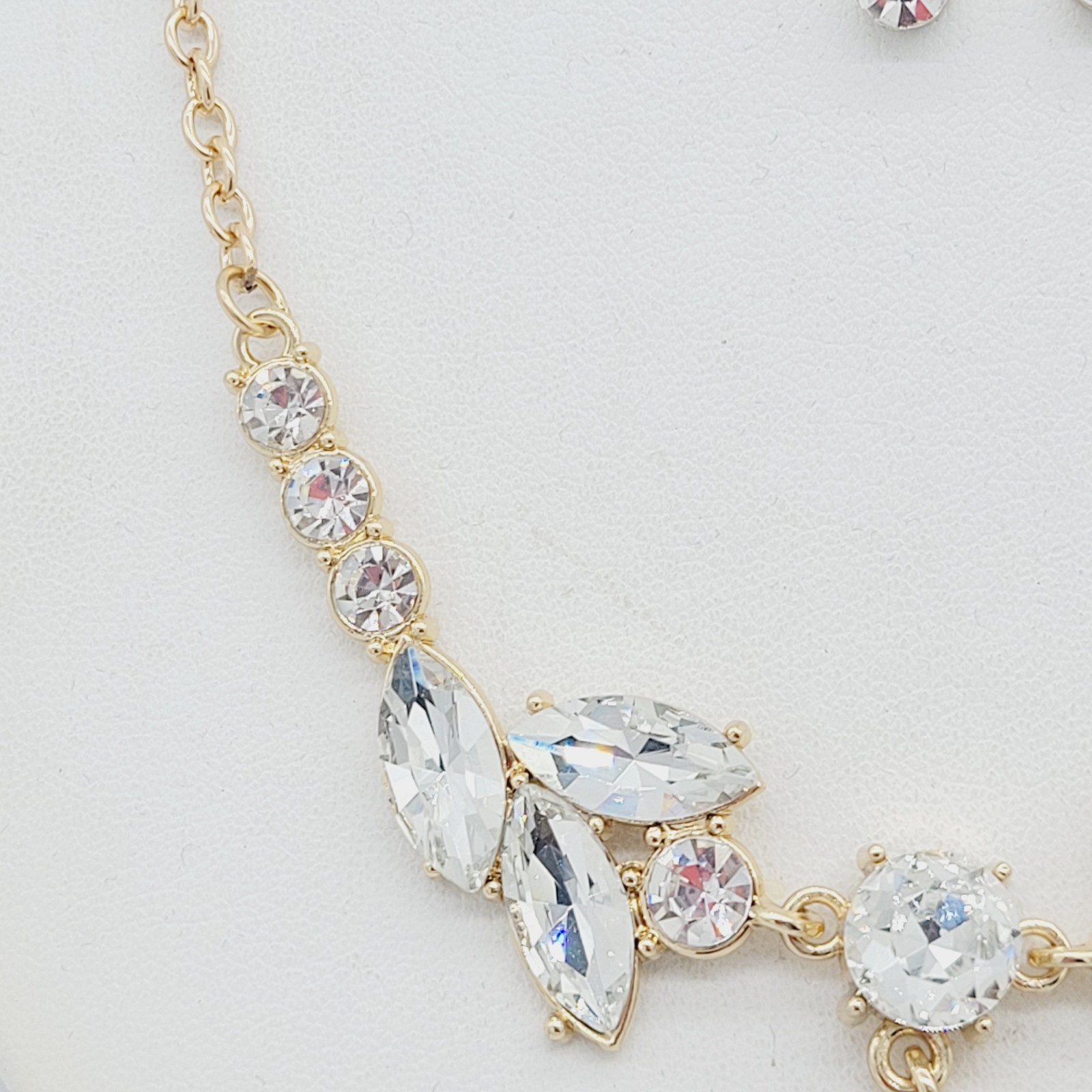 Gold Tone Rhinestone Statement Necklace & Earring Set Special Occasion 17″