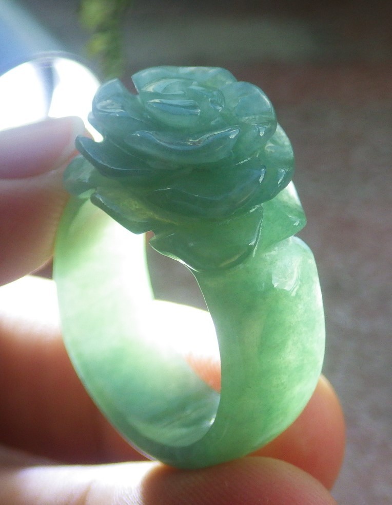 Certified Green Natural 100% A Jadeite Jade Rose Flower Ring NO. 8 花戒指 # 418684