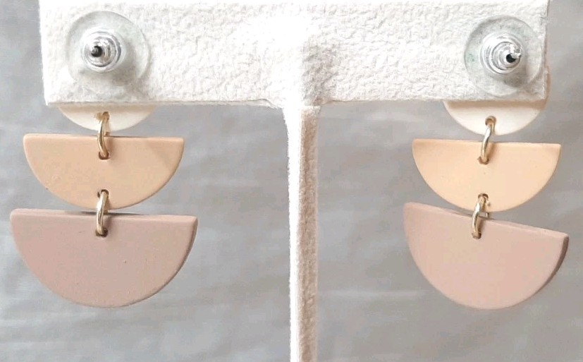 NWOT Handmade Polymer Clay Dangle Geometric Drop Pierced Earrings Nude Earthtone