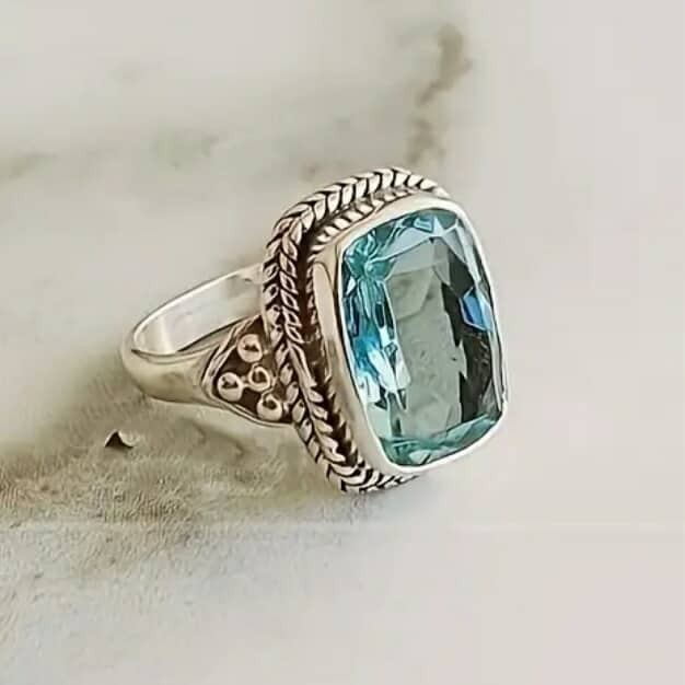 Elegant 925 Sterling Silver Blue Topaz Fashion Wedding Engagement Ring Size 8