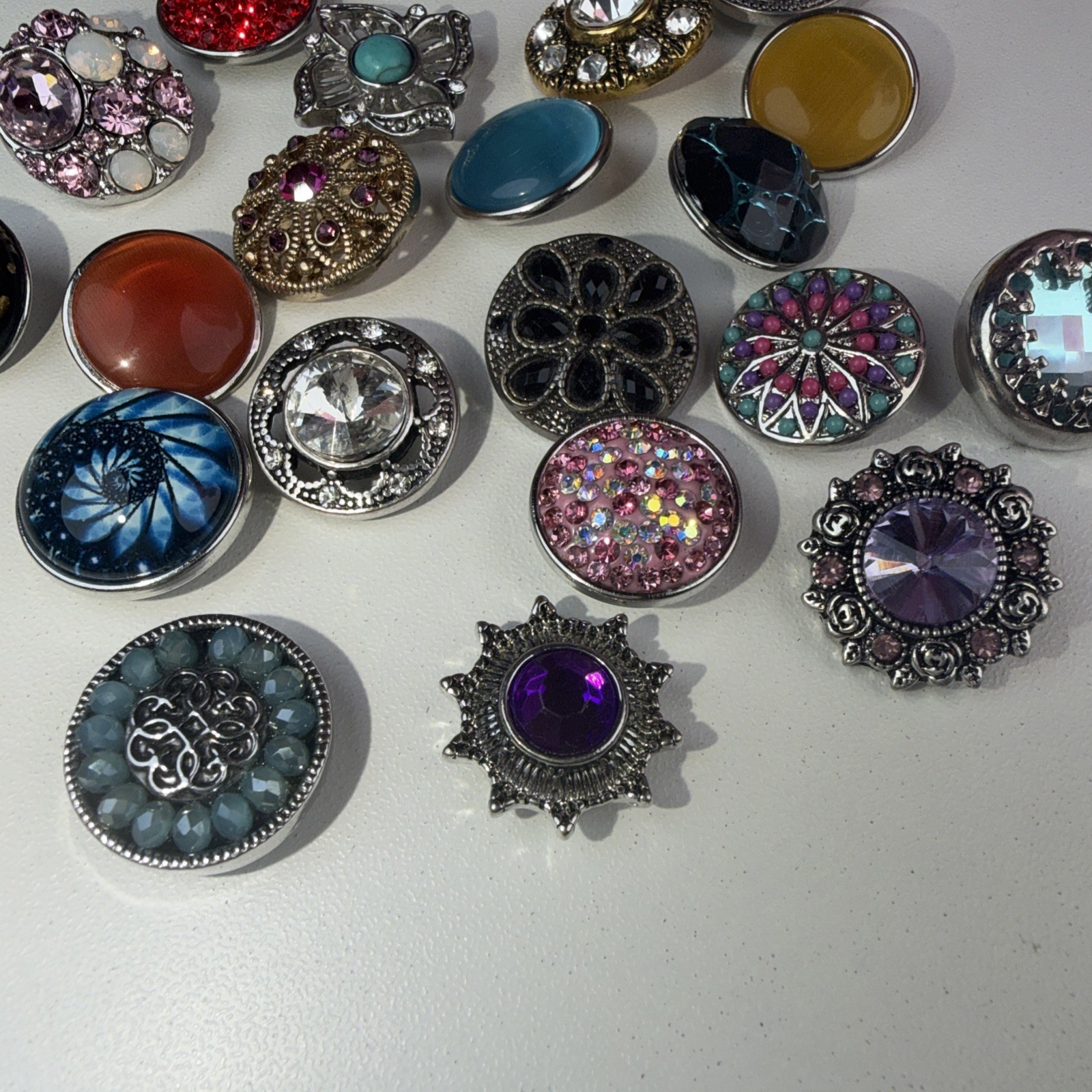 Lot 20 Snap Jewelry 18 20MM Gingersnaps Charm Ginger Snap Button