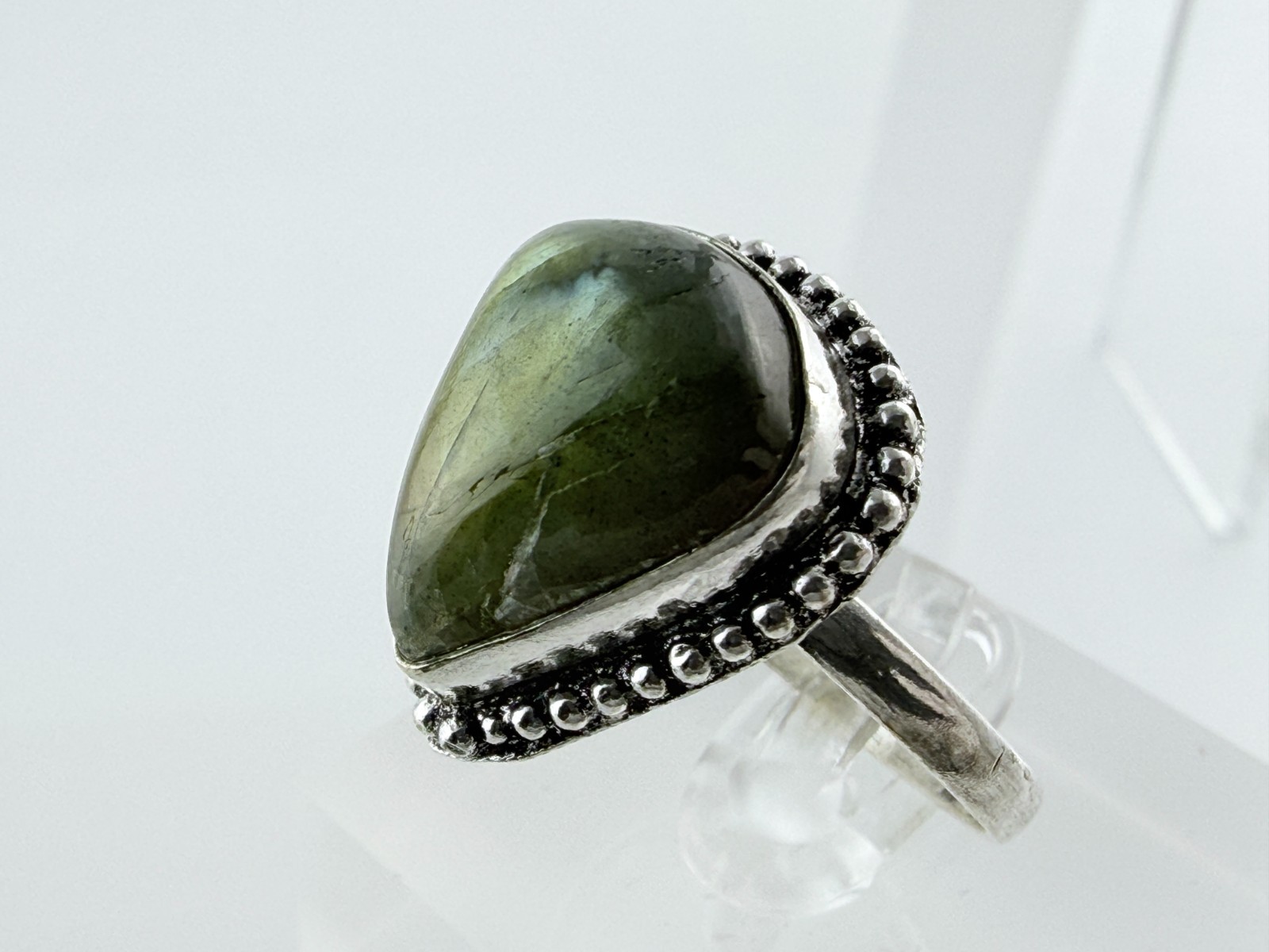 Silver Plated Metal Labradorite Pointed Cabochon Ring Size 10 6.5 Grams Weight