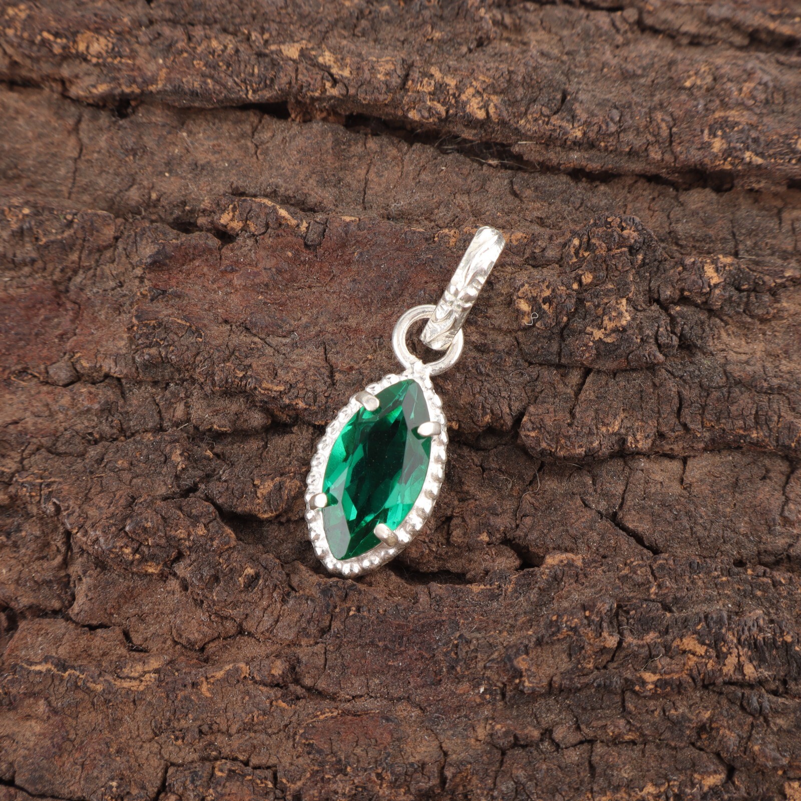 Emerald Gemstone Jewelry 925 Silver Handmade Pendant 1.2″ For Anniversary Gifts