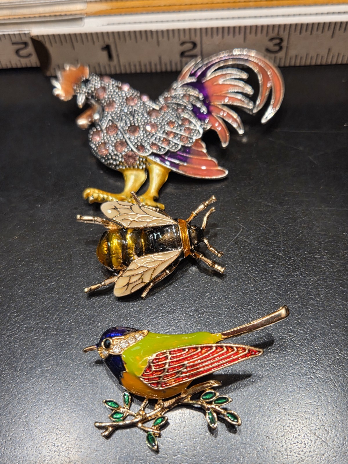 Rhinestone Rooster Bird Bee Animal Bug Brooch Pin Jewelry Lot CA USA 293-60