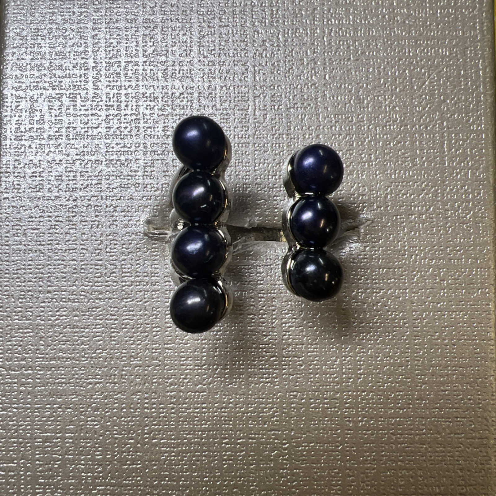 Peacock Freshwater Pearl Open Band Ring in Silvertone (Size 6.0) #89