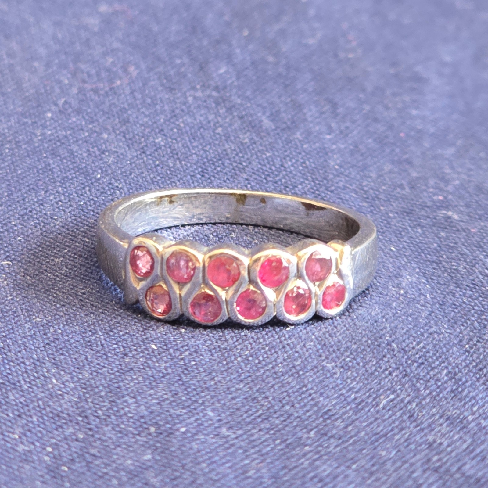 Sterling Silver Ring 2.9g Fine Jewelry Size 6.5 Ruby Color *READ*