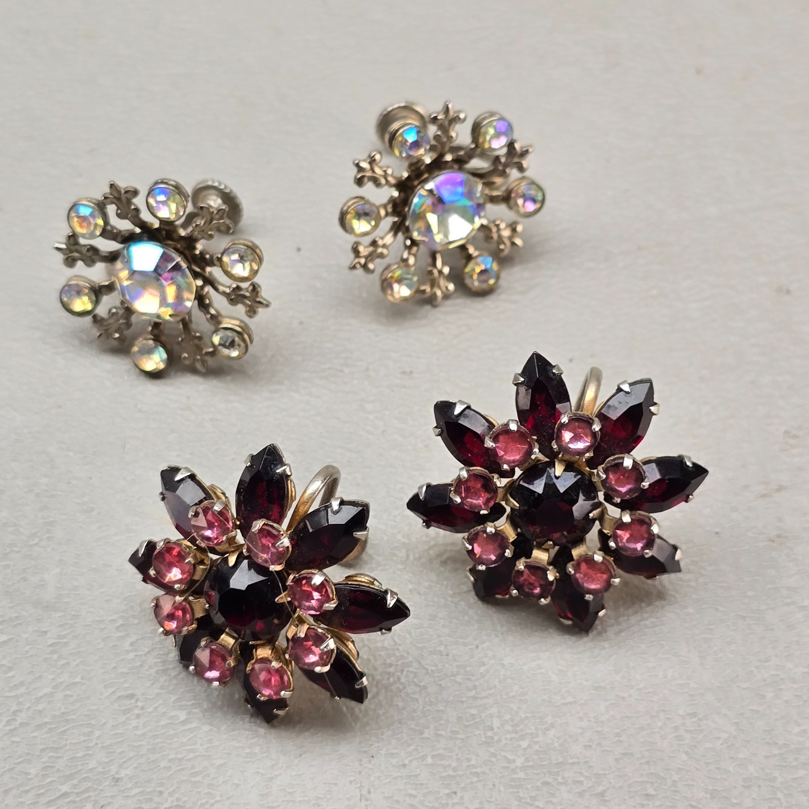Lot of 2 Vintage Rhinestone Earrings Screw Back Aurora Borealis Red Pink Floral