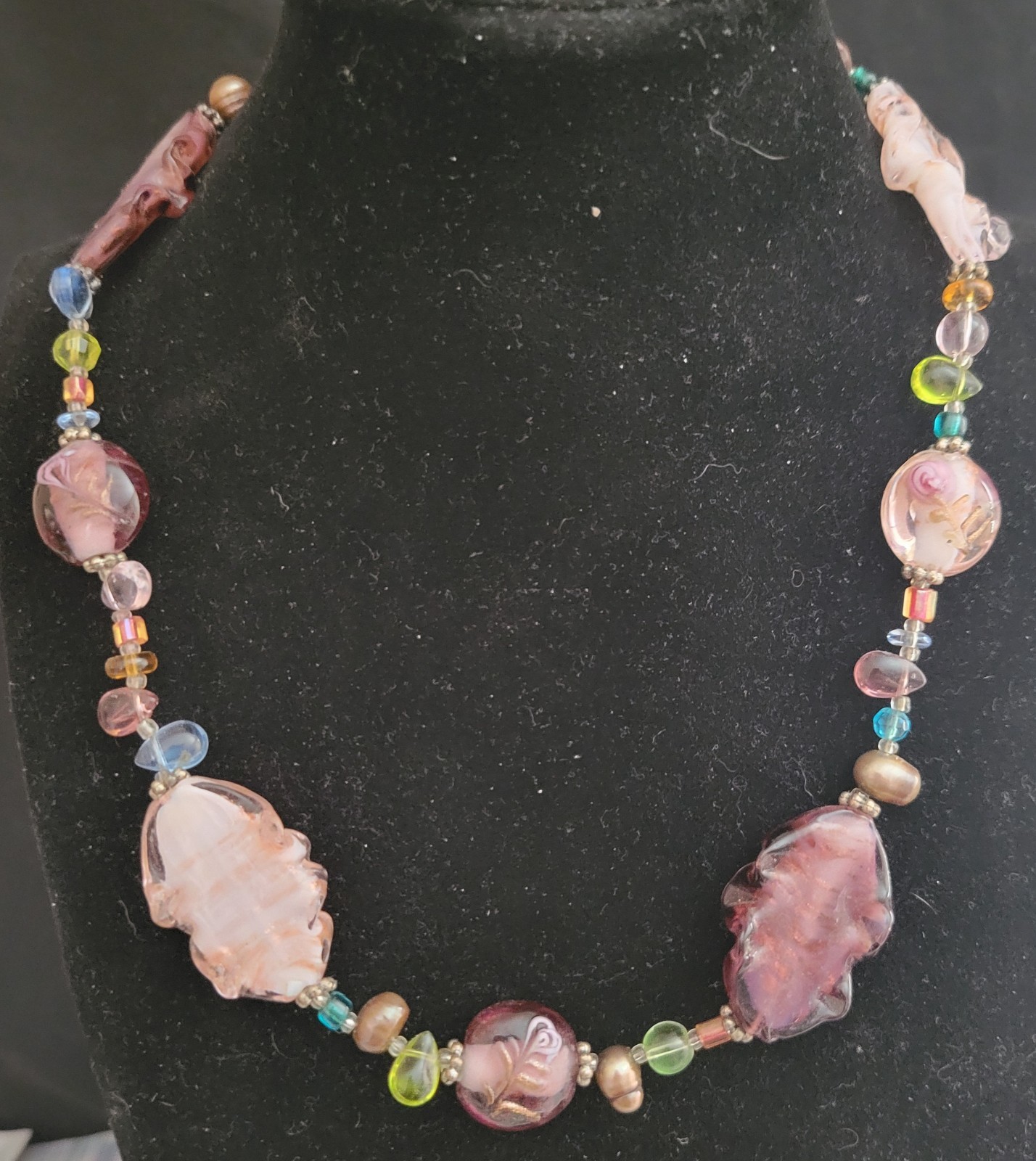 Vintage Premier Designs “Lavender Rose” 16″ Art Glass & Pearl Necklace