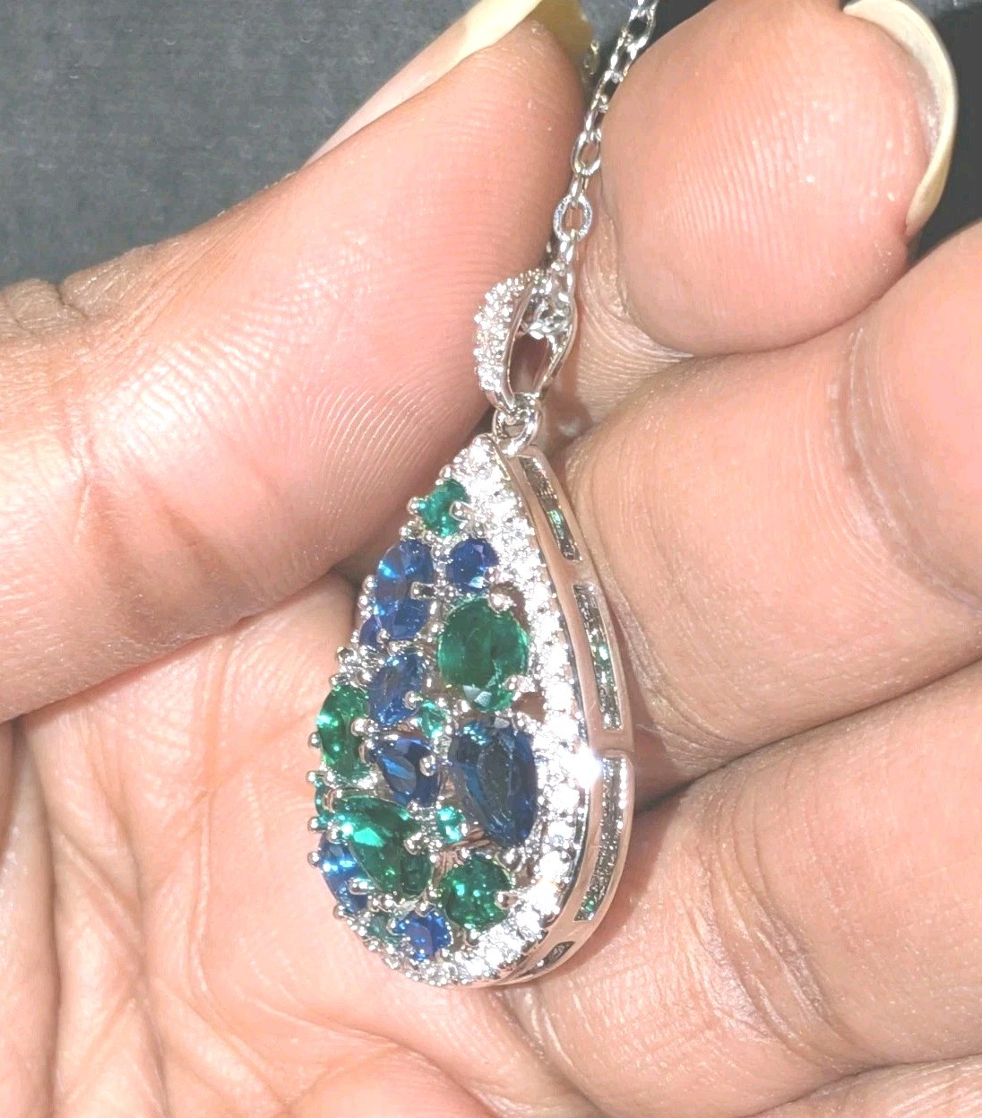 Women’s Moissanite Dazzling Green/Blue Sapphire Pendant Teardrop Necklace 18″