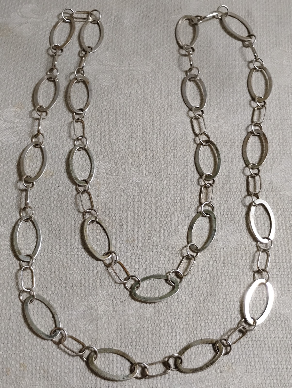 Vintage ST Metal Oval Round Oblong Link Chain 34″ Slipover Necklace