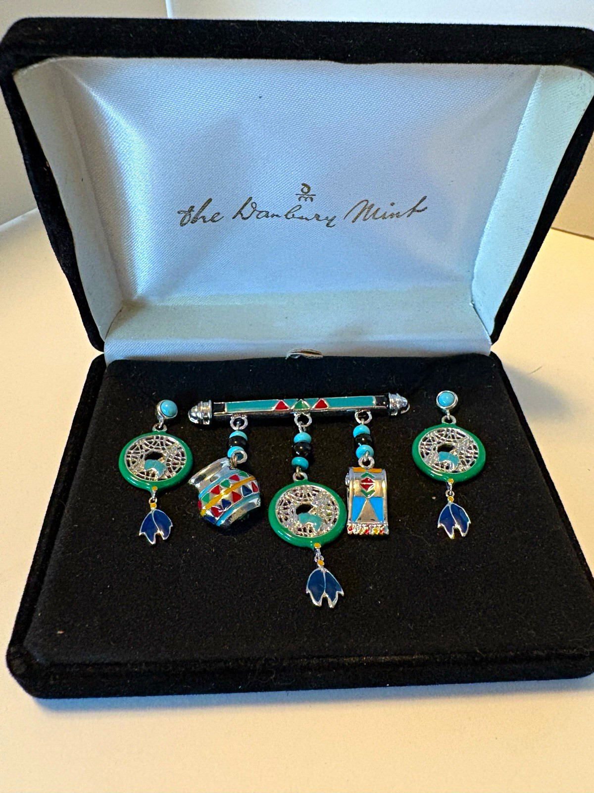 The Danbury Mint Dangle Earrings and pin Jewelry Set in Presentation Box- Native