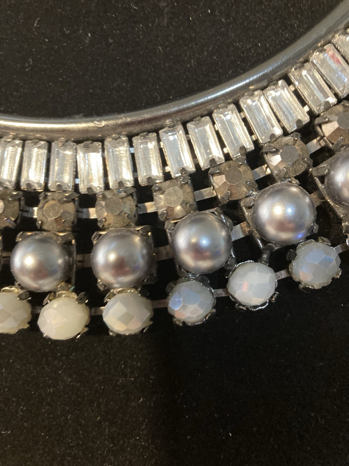 Simply Vera Wang Gray/Silver/Black Statement Necklace Silver Tone 16 – 19 in