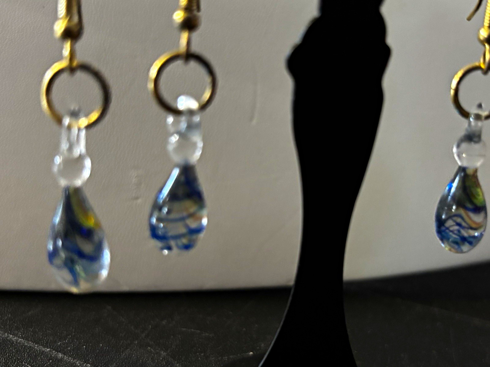 Dangle/Drop Earrings Teardrop Glass Hook Gold Tone Blue Clear