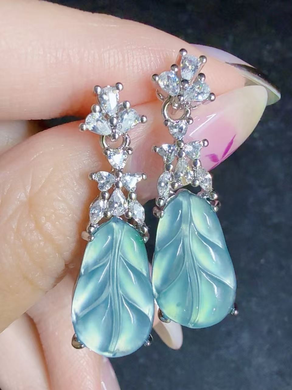 Nice Natural sky blue jadeite earring