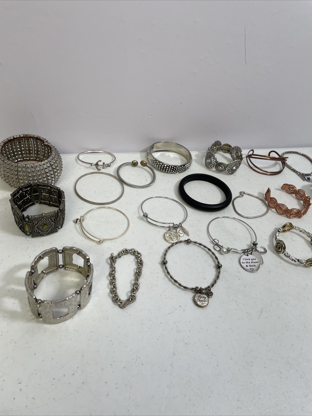 Mix Lot of Bracelets Assorted Colors Sizes Styles 20 pcs Women’s Jewelry Lots