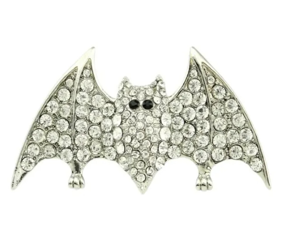 CLEAR RHINESTONE SILVER BAT PIN BROOCH~HALLOWEEN COSTUME ACCESSORY~ WICKED WITCH