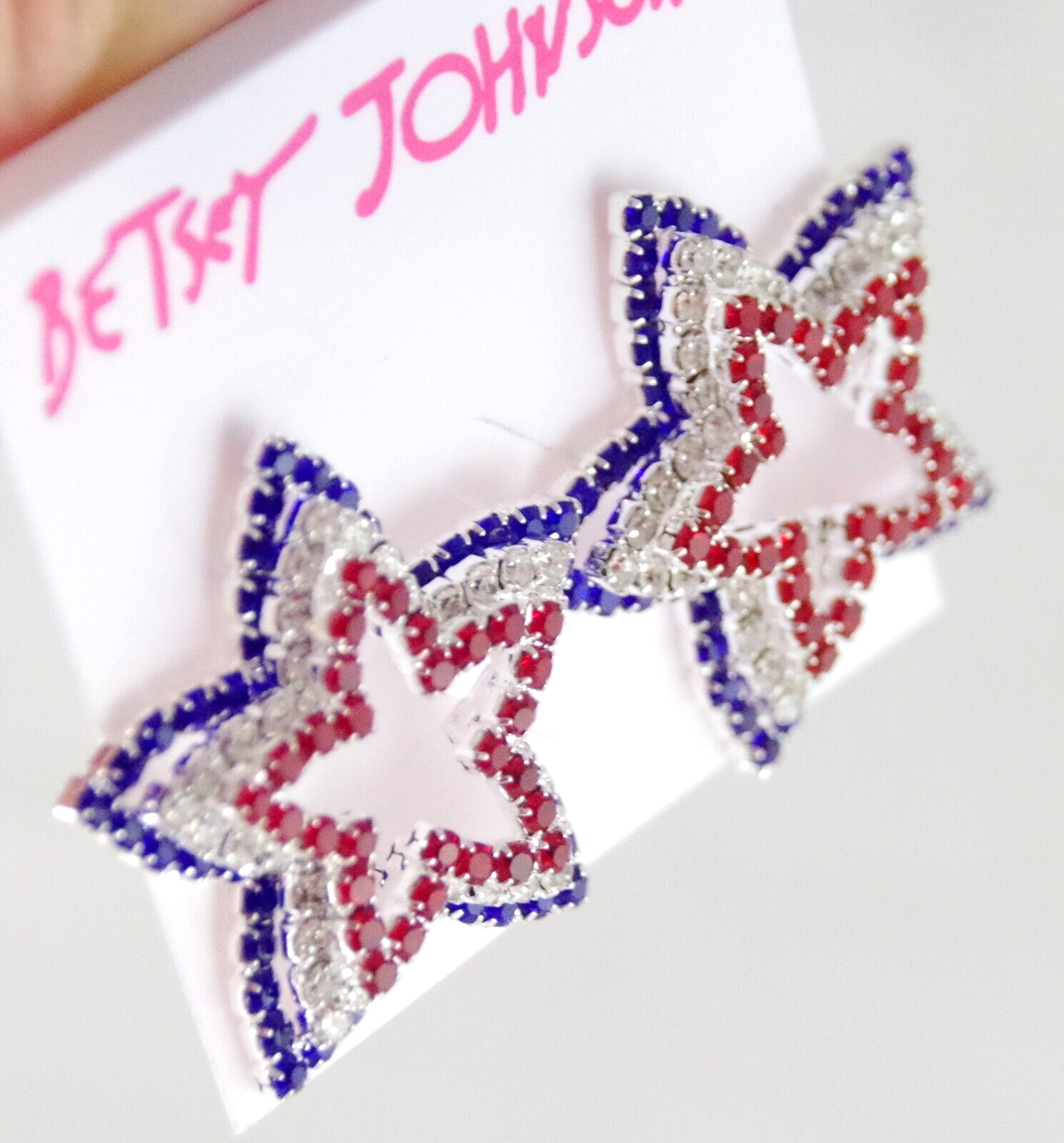 Prong-Set Rhinestones! 1.25″ NEW BETSEY JOHNSON PATRIOTIC TIERED STAR EARRINGS