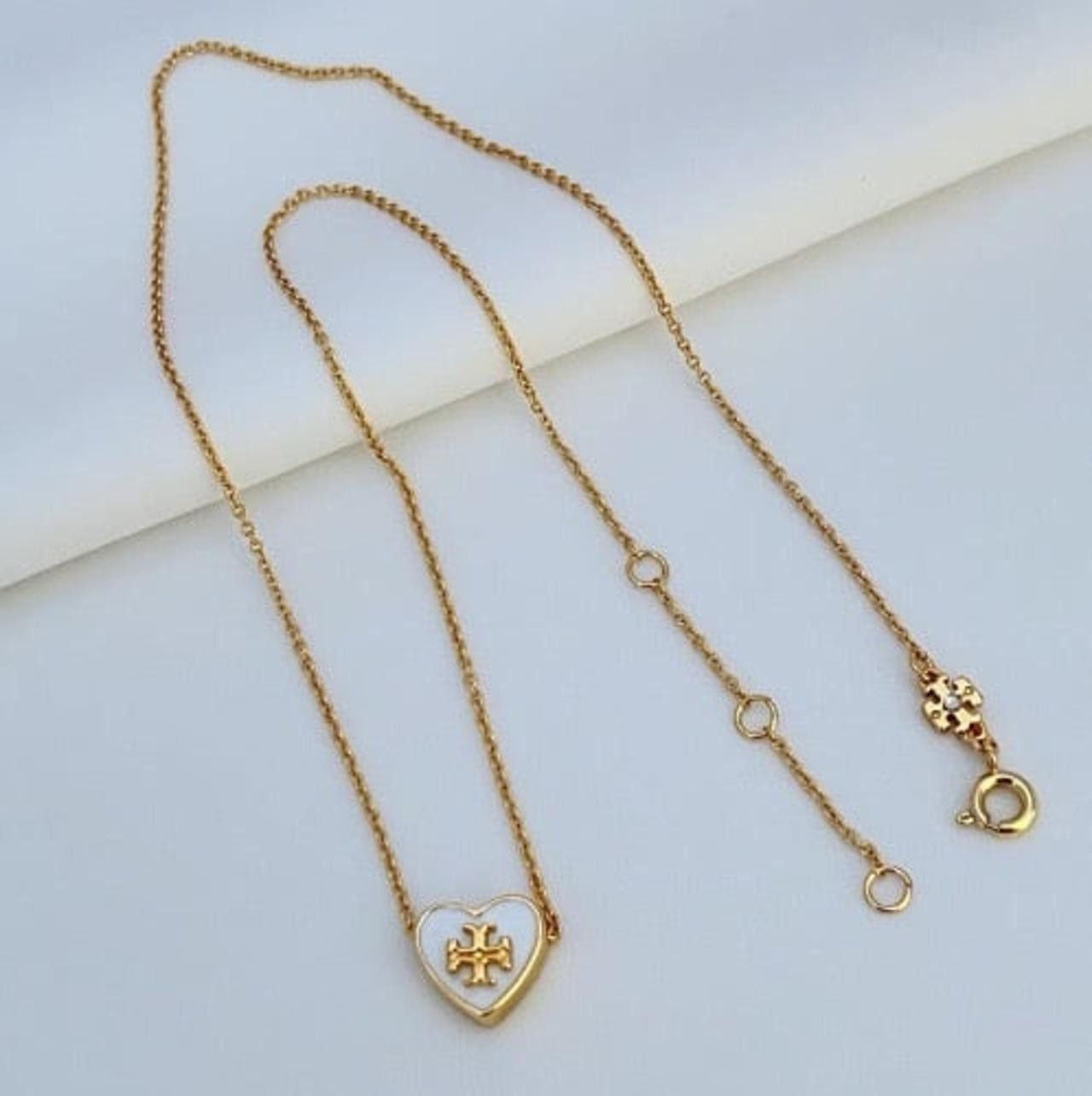 New Burch Gold Heart Necklace with Jewelry Pouch Size:45cm