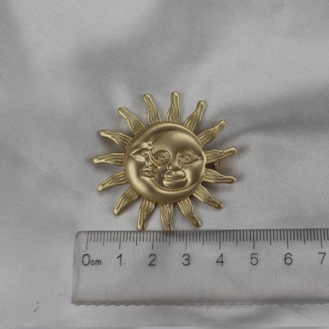 Vintage Celestial Sun & Moon Face Brooch Matte Gold Whimsical Mystical Lapel Pin