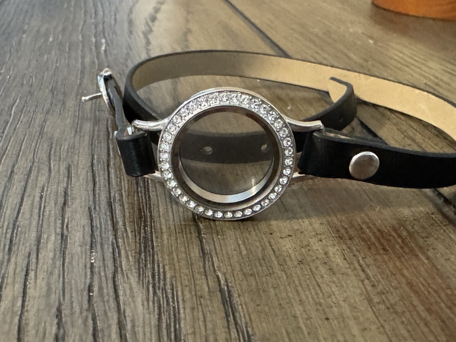 Origami Owl Black Leather Wrap Bracelet Includes Silver Locket w/Crystal Face