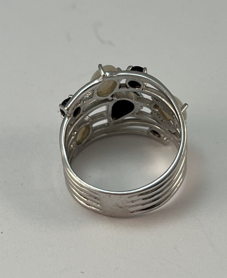 ATI 925 Sterling Silver Faux Black Onyx & Moonstone Ring Size 7