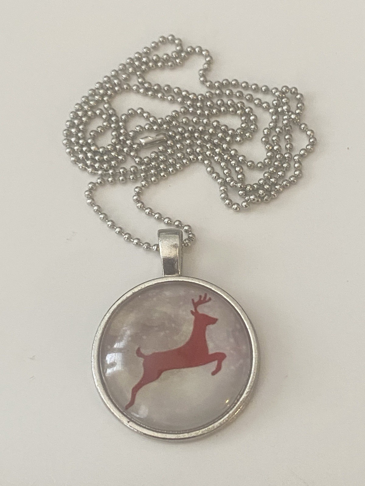 Special Jewelry Cute Deer Round Pendant Necklace Great Gift Idea