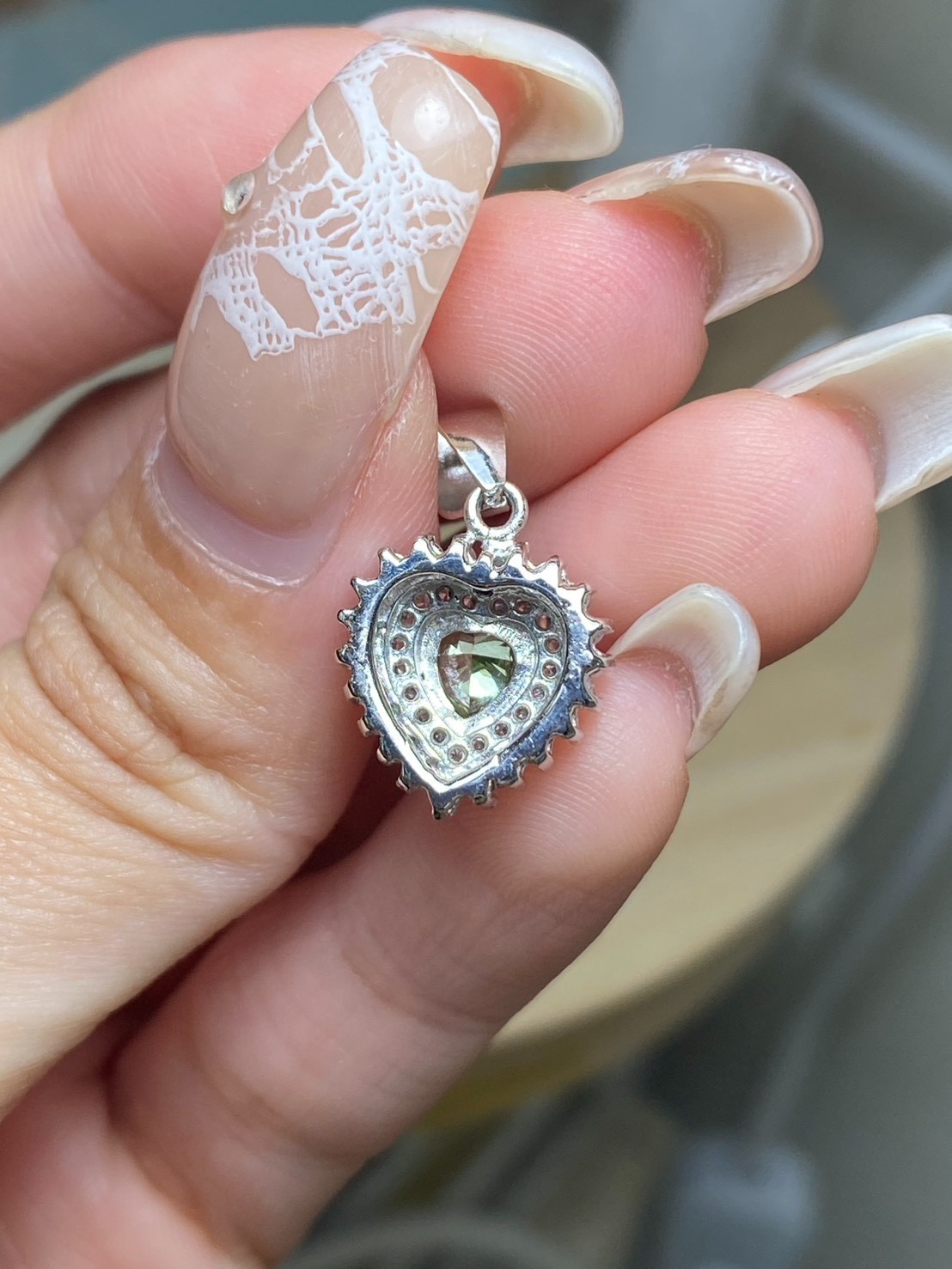[jerseychou] Lab-Grown Diamond , 0.7ct , Fancy vivid green , IGI