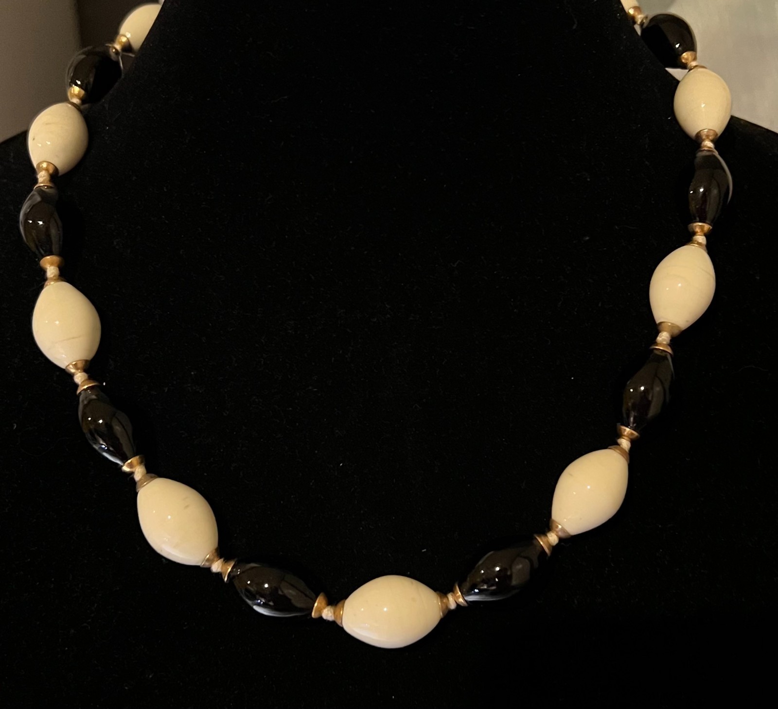 Black and White Tone Glass Beaded Necklace in Perfect Condition