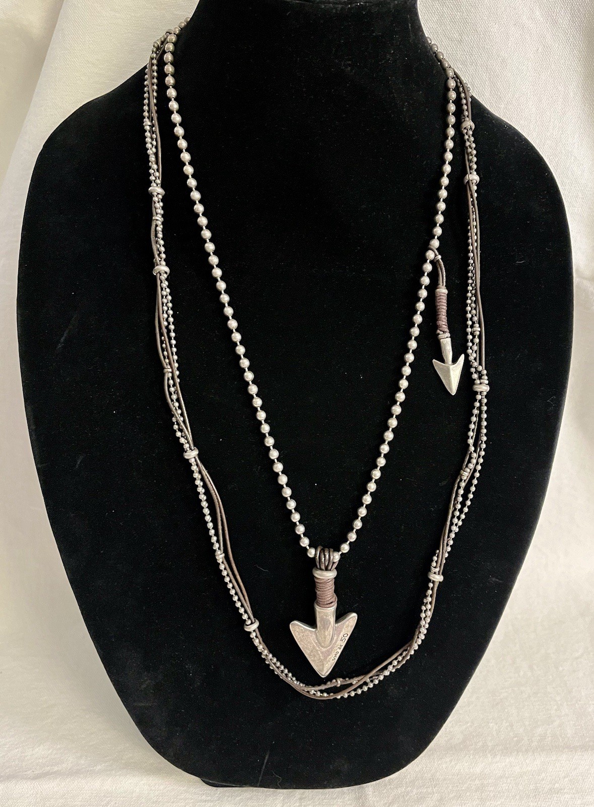 Lot of 2 Men’s High-End Necklaces Jewelry Retired HTF Arrowhead Uno De 50 Spain