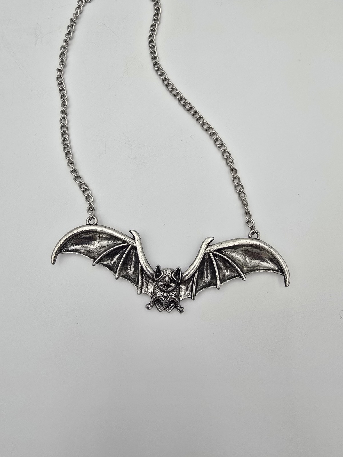 Flying Bat Gothic Pendant Necklace Silver Tone Chain Vampire Halloween