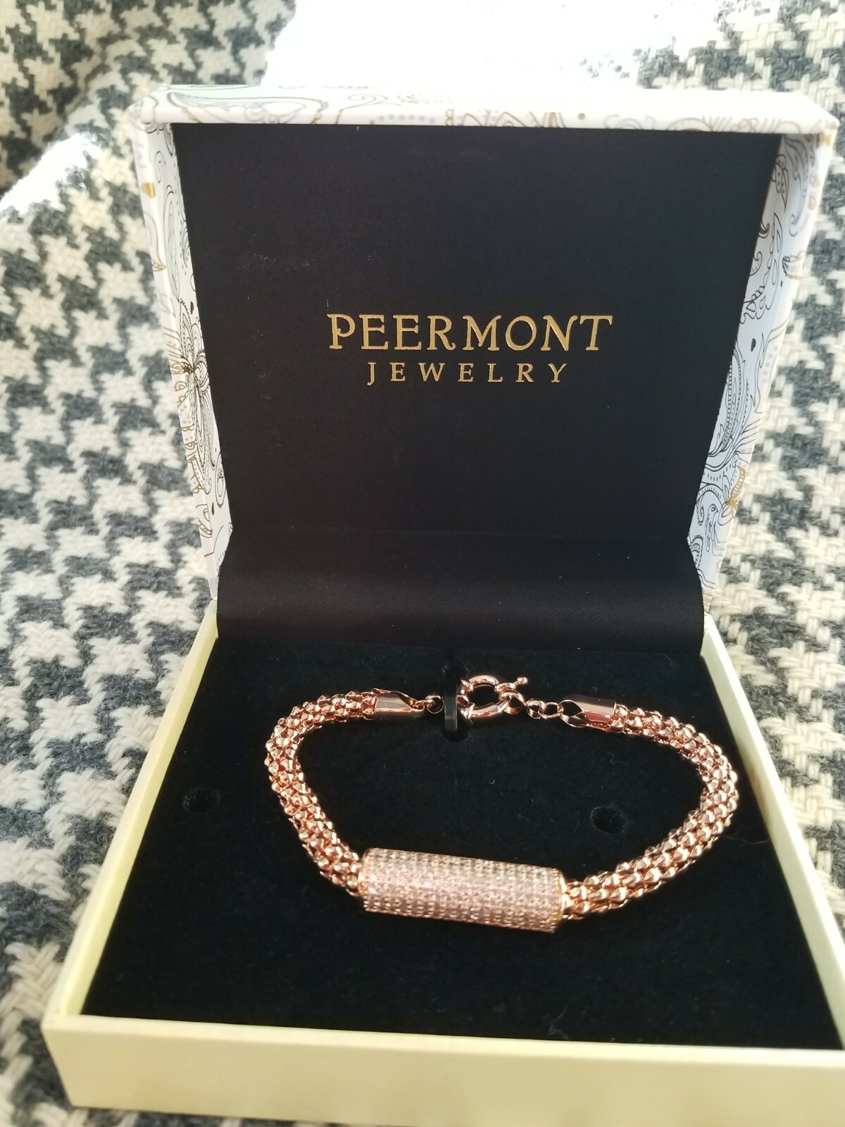 NIB PIERMONT JEWELS-B 1 Thick Round Bangles chain Bracelet golden color