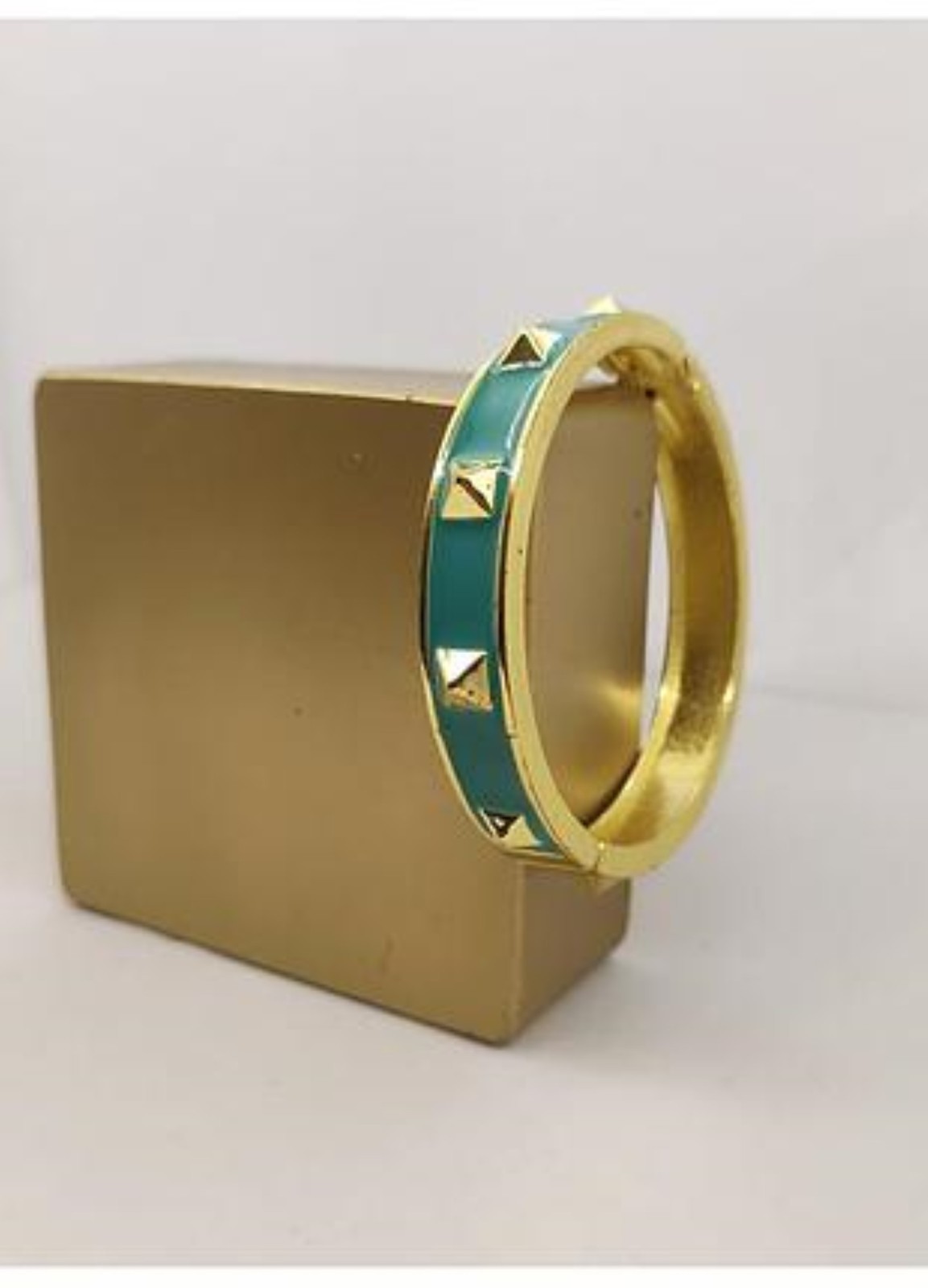 Vintage Golden & Turquoise Stylish Studded Bangle Bracelet