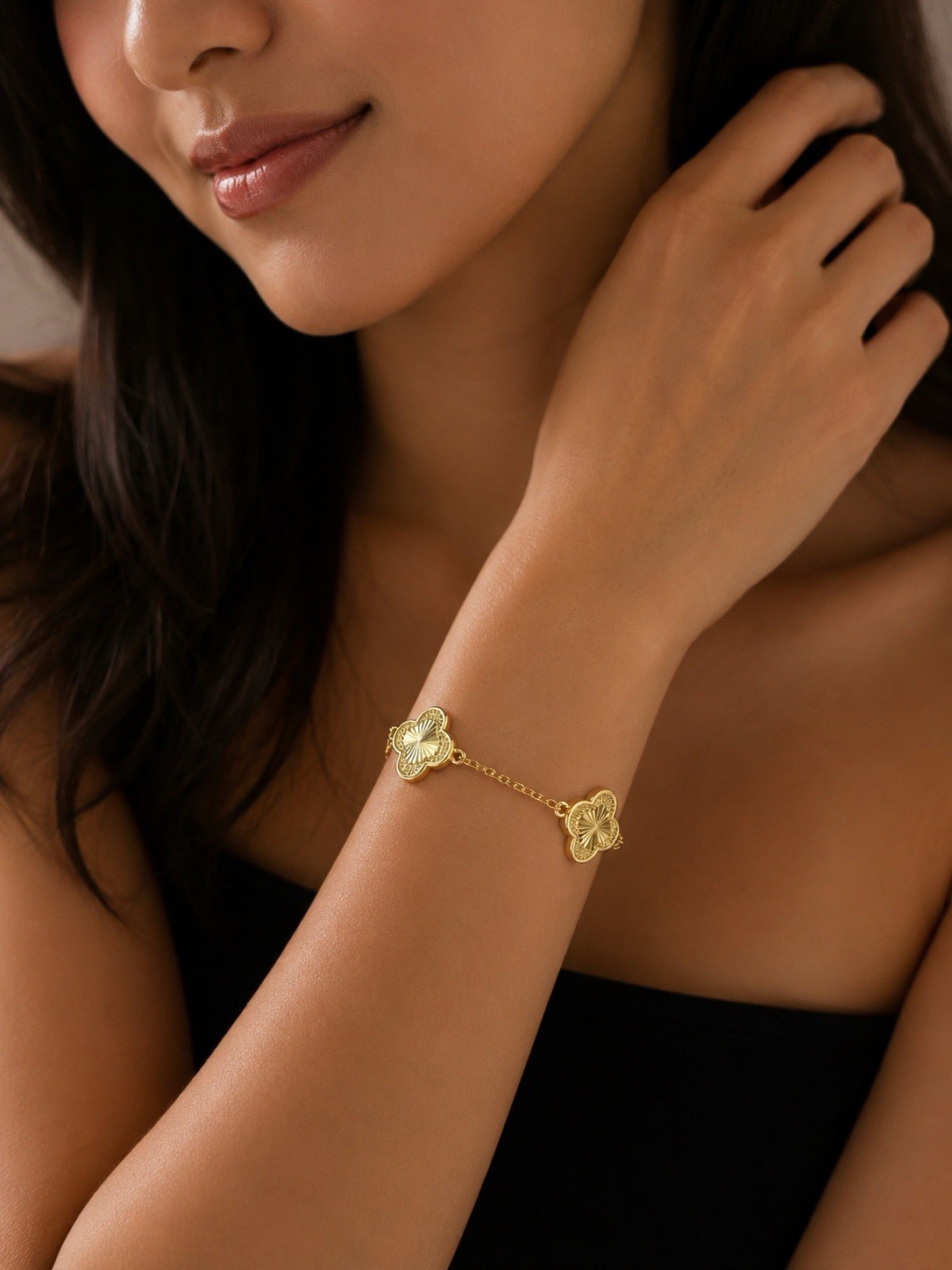 Gold finish 14k Clover Charm Bracelet Adjustable Lobster Clasp 8 inch
