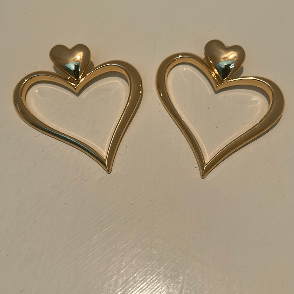 8 Other Reasons Gold Tone Gilded Heart Dangle Drop Earrings Oversized Kawaii NEW
