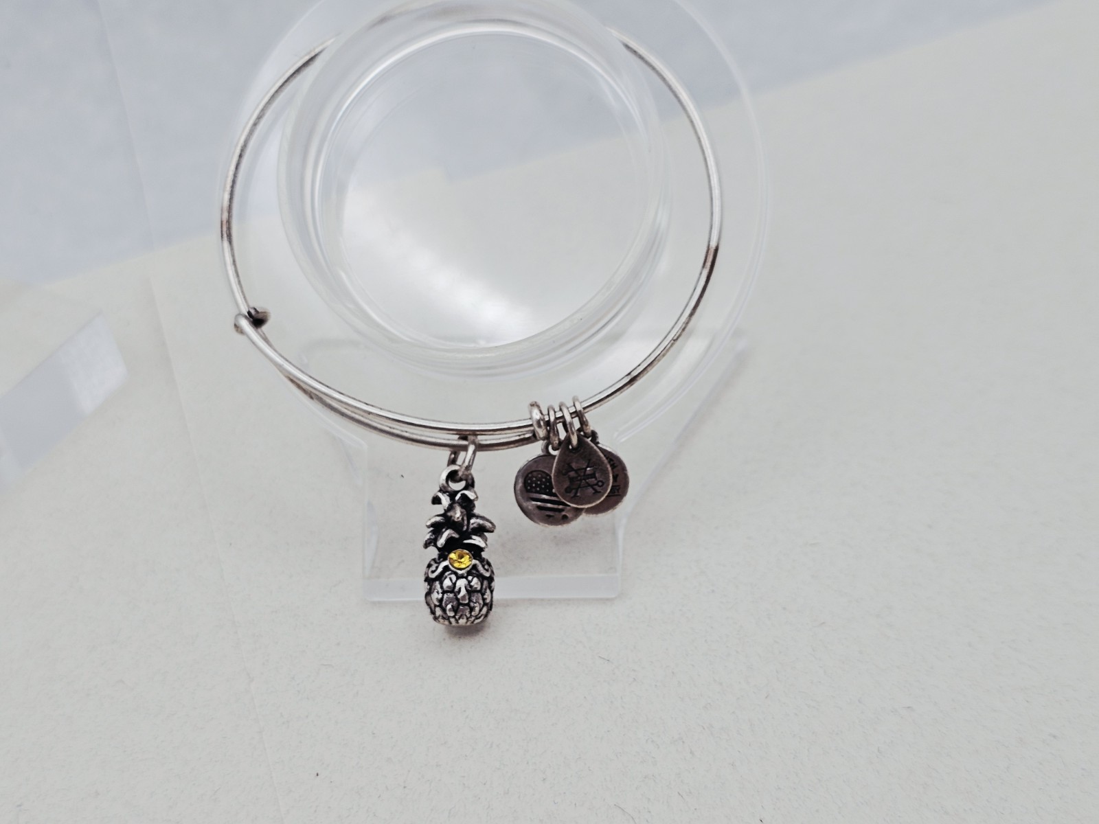 Alex & Ani ” Crystal Pineapple ” 🍍 😋 Charm Bangle Silver Bracelet ✨️