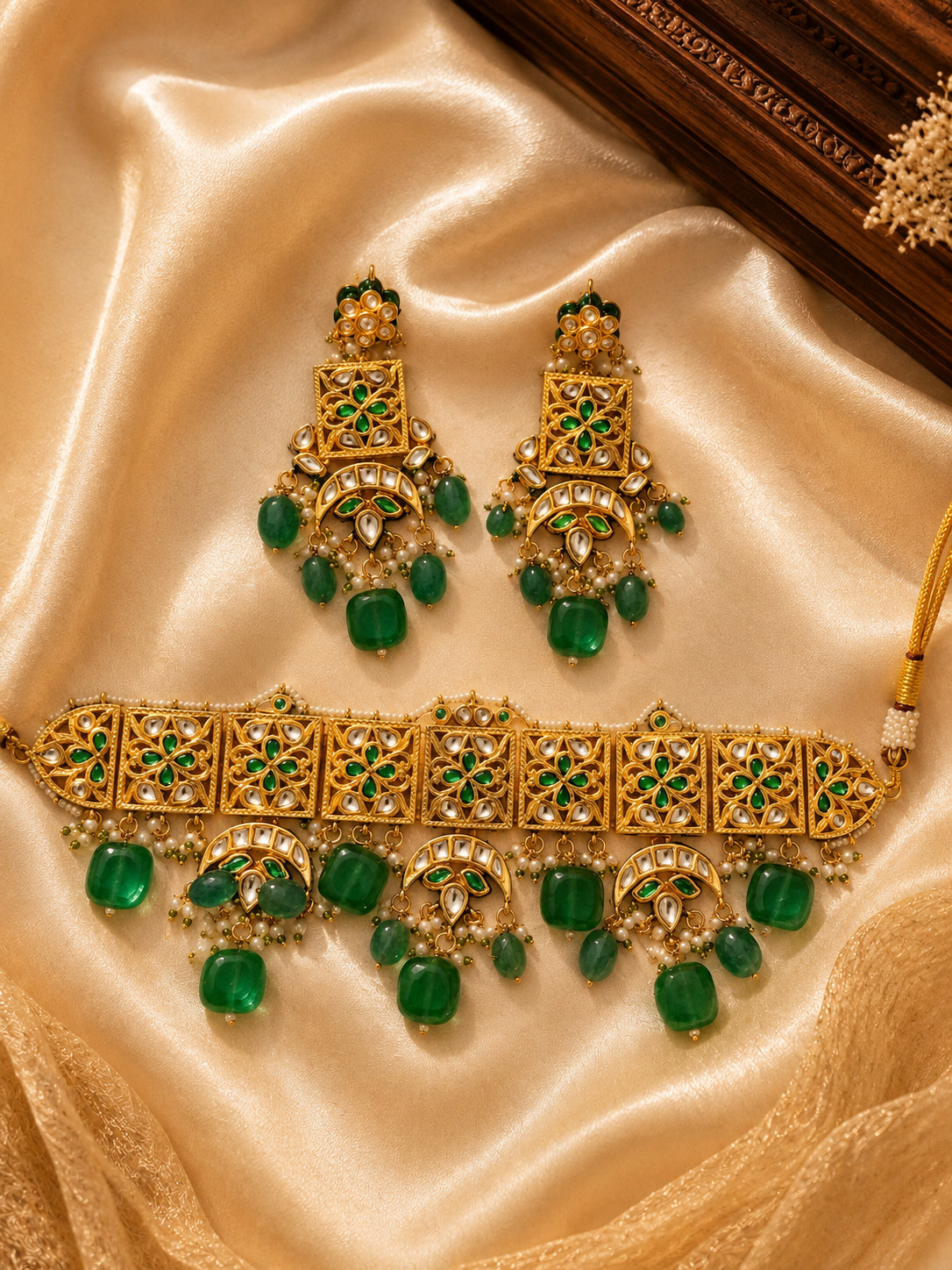 Emerald Green Kundan Choker Set Indian Bridal Necklace Roz Jewellers.