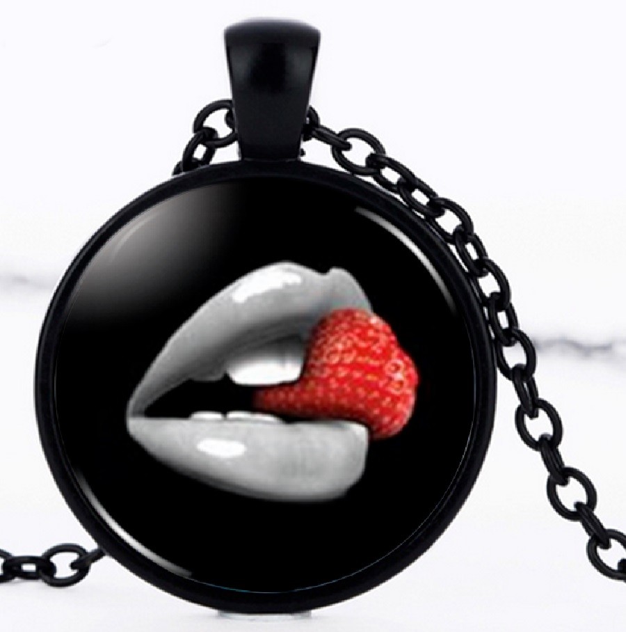 Rocky Horror Picture Show Lips Photo Silver Pendant Chain Necklace Free Gift Bag