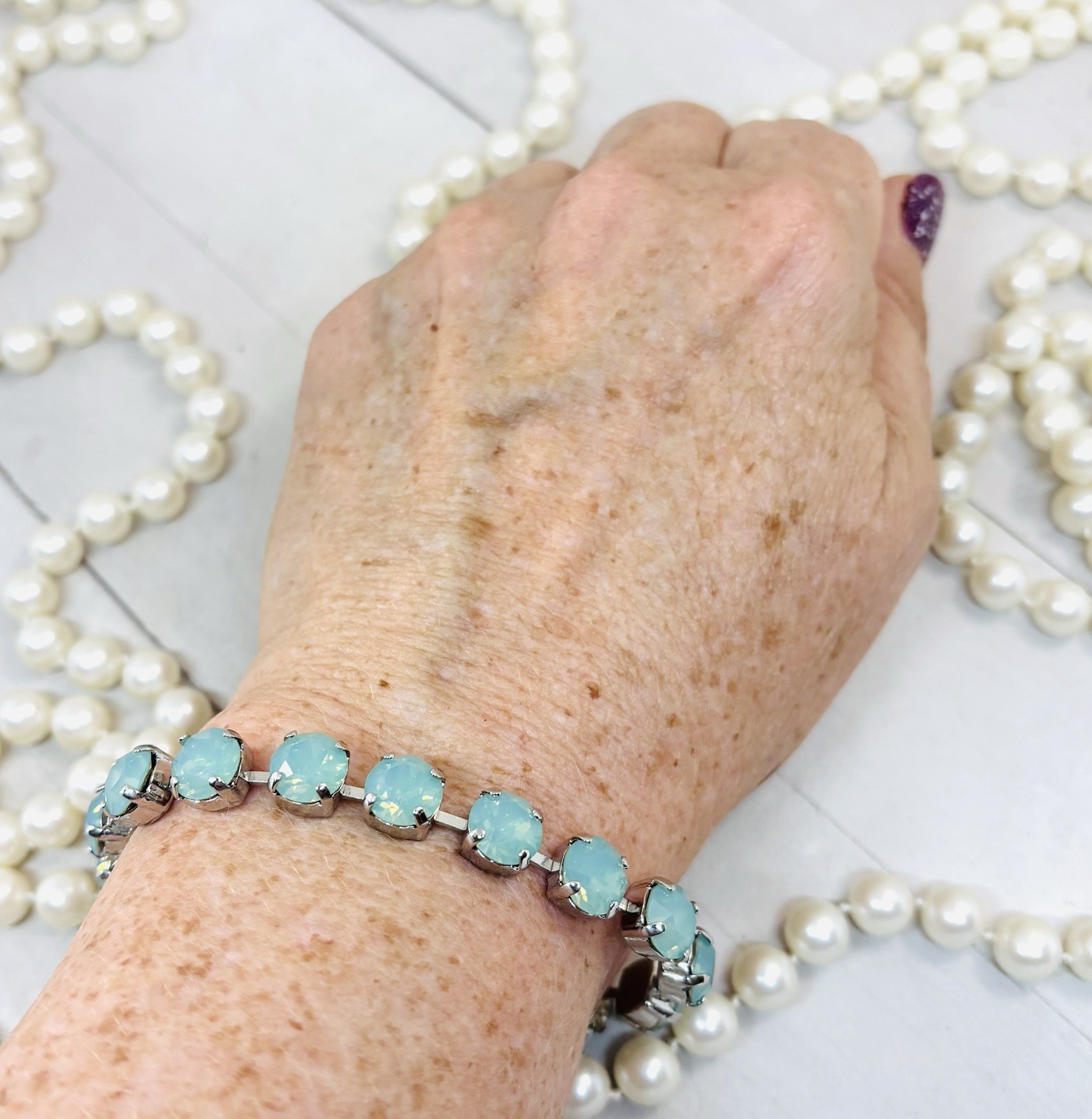8mm Shiny Silver Plated Mint Green Pacific Opal Cup Chain Bracelet