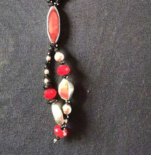 Red Black Silver Color Beaded Necklace 32″ Casual Wear Lobster Closure