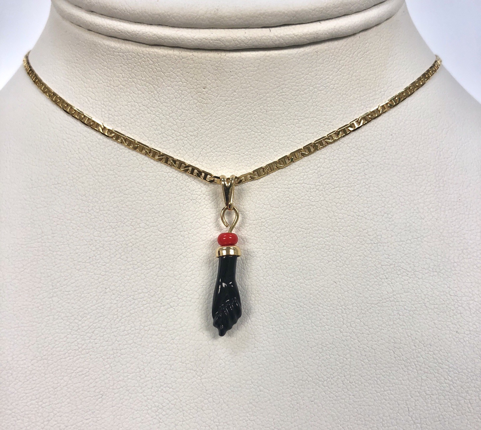 CADENA DE ORO LAMINADO Y PENDIENTE DE AZABACHE PARA BUENA SUERTE Y MALAS VIBRAS