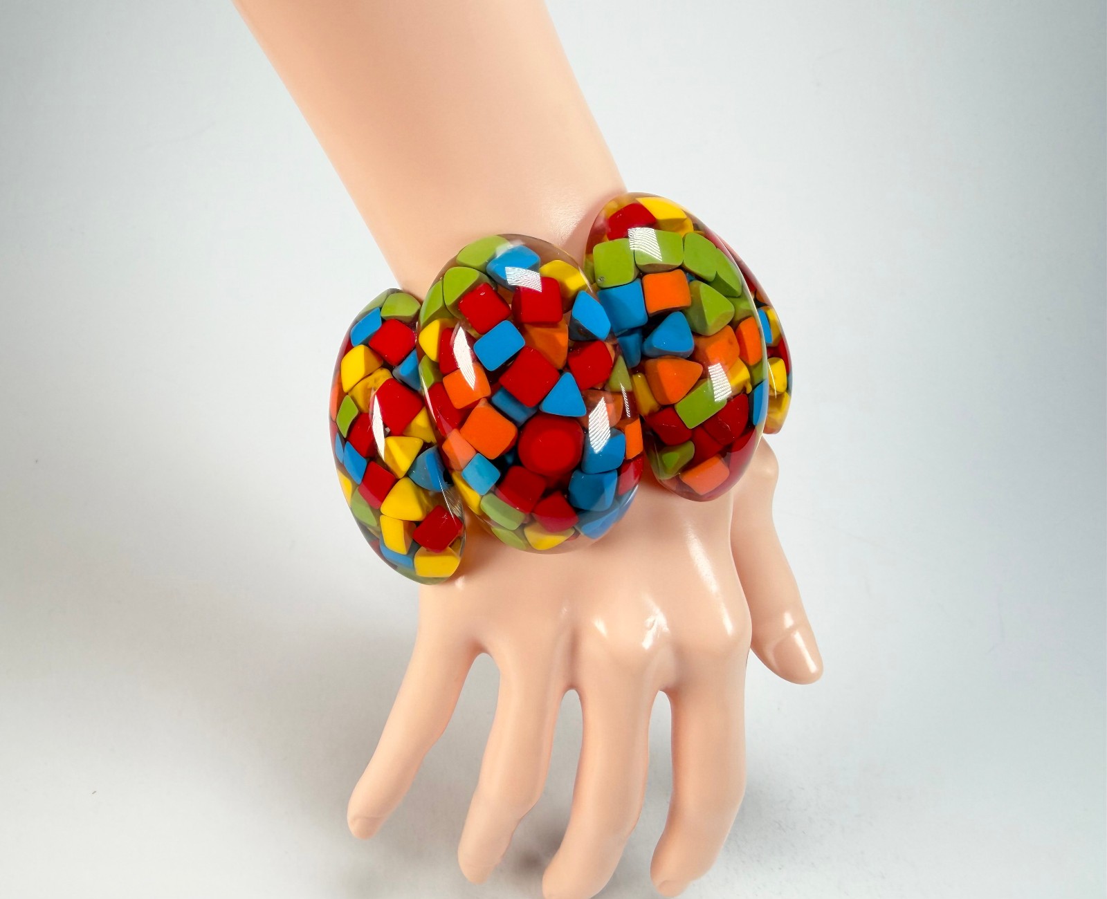 Marion Godart – Confetti “Sept Pièces” Summer Mix Elasticated Resin Bracelet