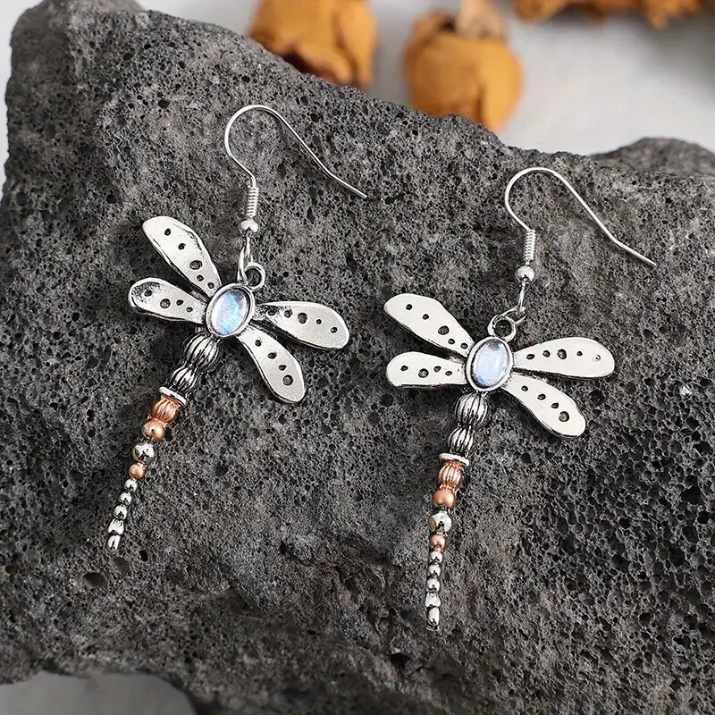 Retro Dragonfly Dangle Earrings Zinc Alloy Silver Plated Creative Jewelry Women
