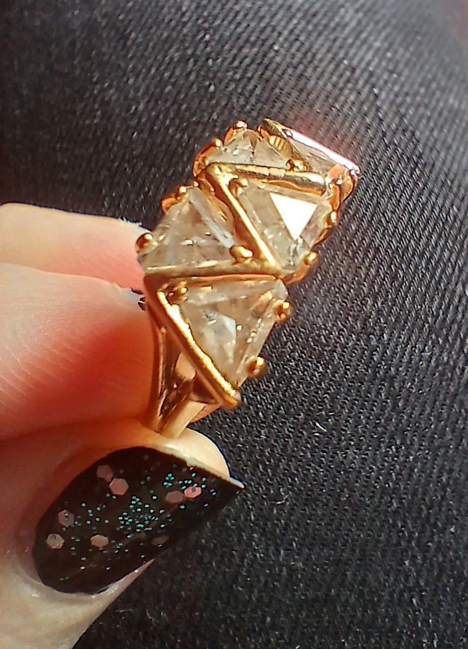 18 Carat Gold-plated Statement Ring 5 Triangular Clear Stones Cz UK size S