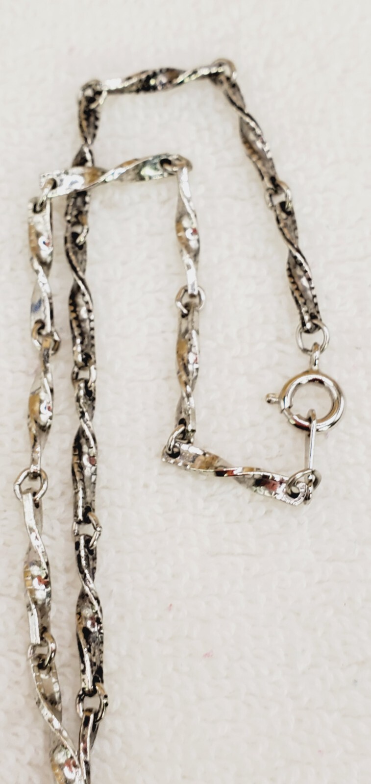 Vintage Silver Tone dangling blue crystal Heart pendant with 26″ necklace te02