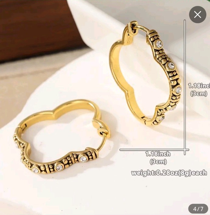 Elegant Clover Shaped Hinged Hoop Earrings Gold Plated Copper /Cubic Zerconia