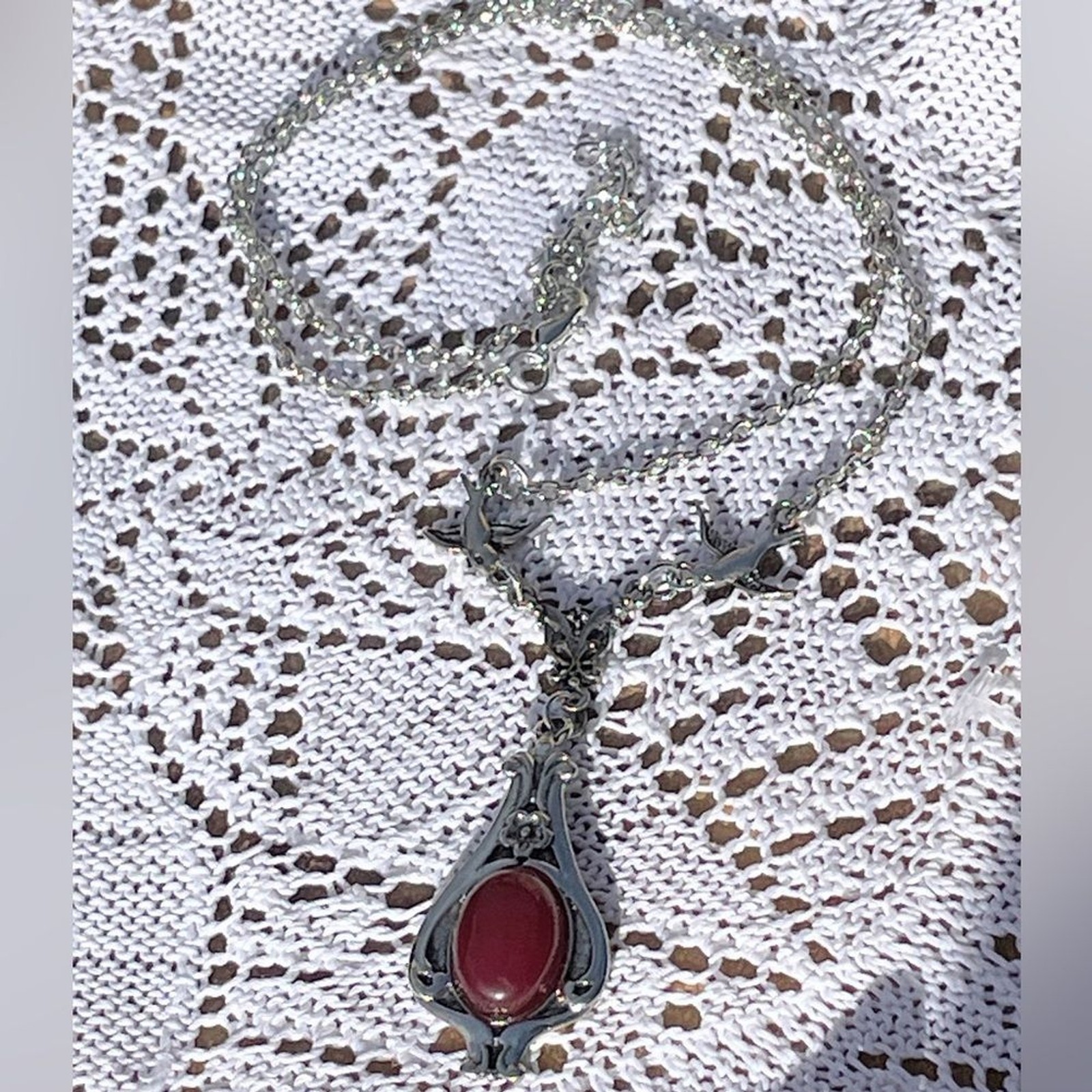 Gorgeous Red Oval Stone Pendant Silver Necklace with Bird detail gift new
