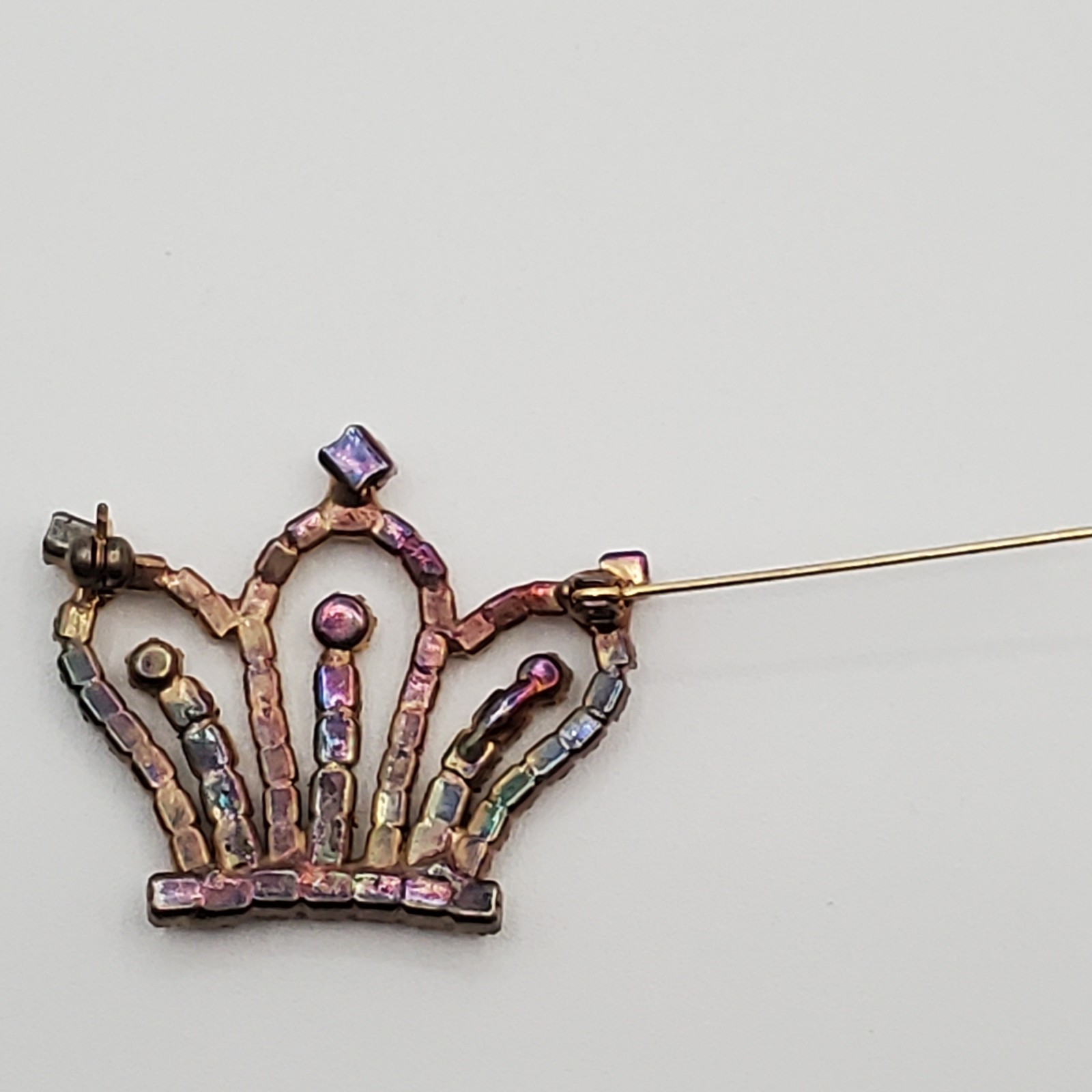 VTG Crown Brooch 1.5in Gold Tone Clear Fiery Crystal Queen Princess Royalty