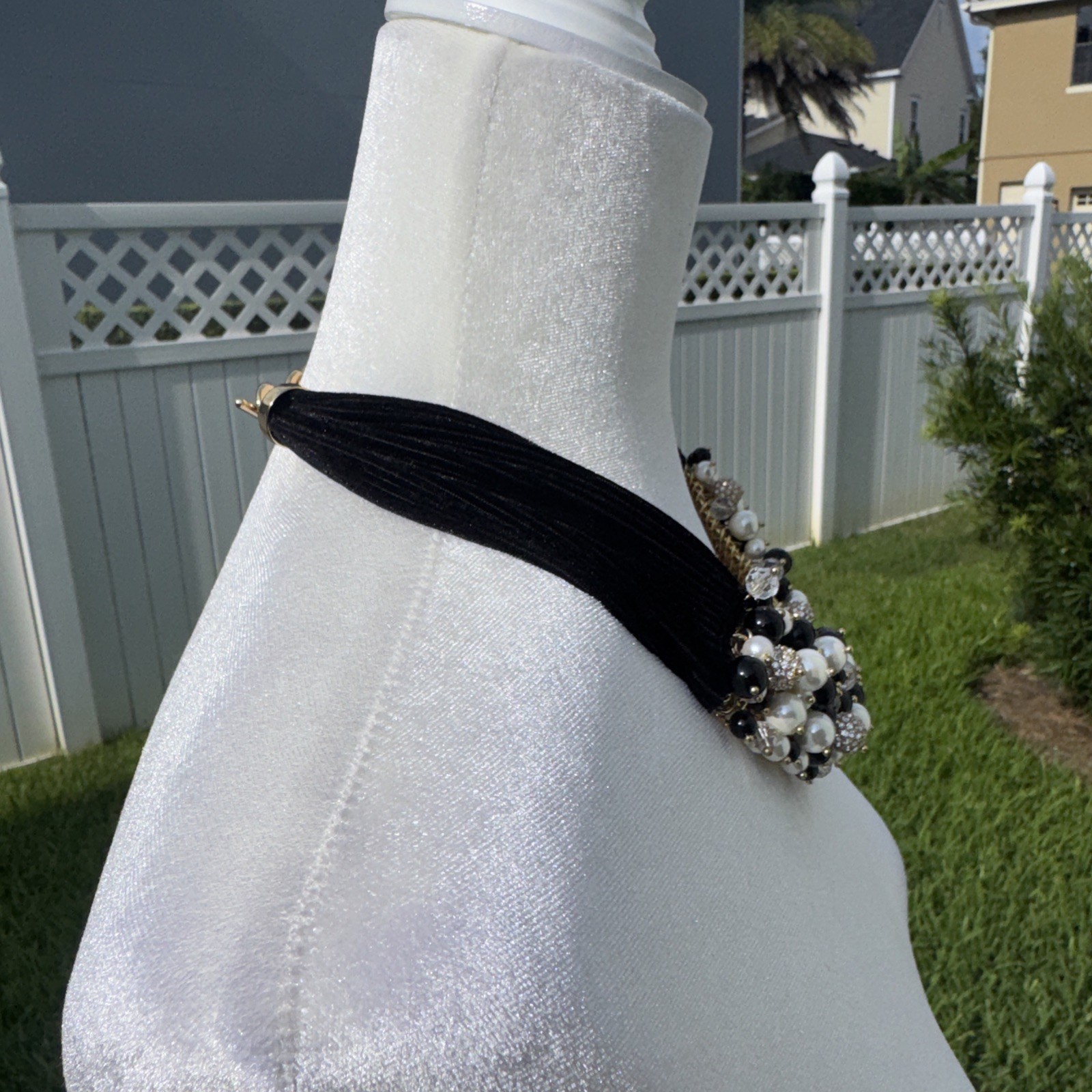 Talbots Black Velvet Gold Tone Faux Pearl CZ Beaded Cluster Necklace 21″ NWT