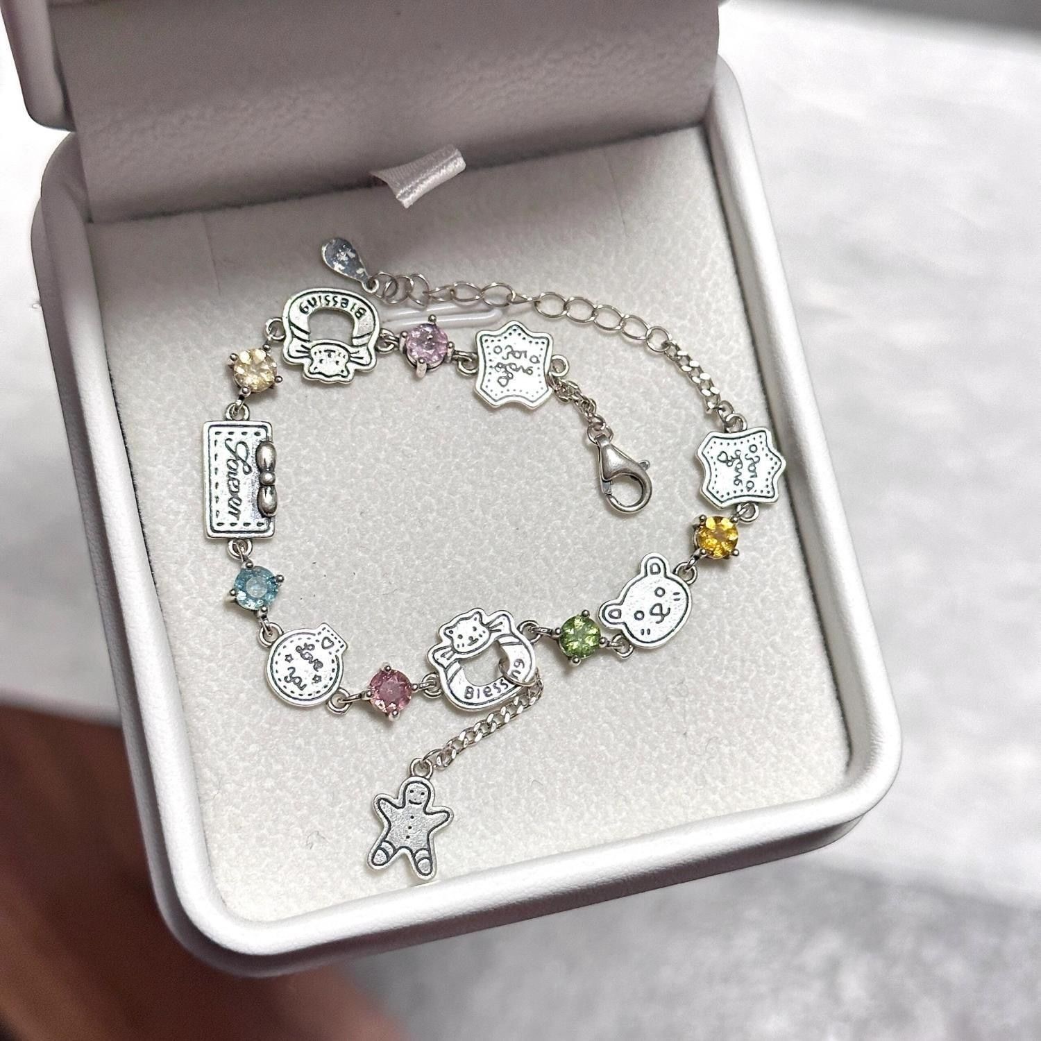 Adorable Gingerbread Bear Bracelet, Colorful Crystal Pendant, Zinc Alloy Jewelry